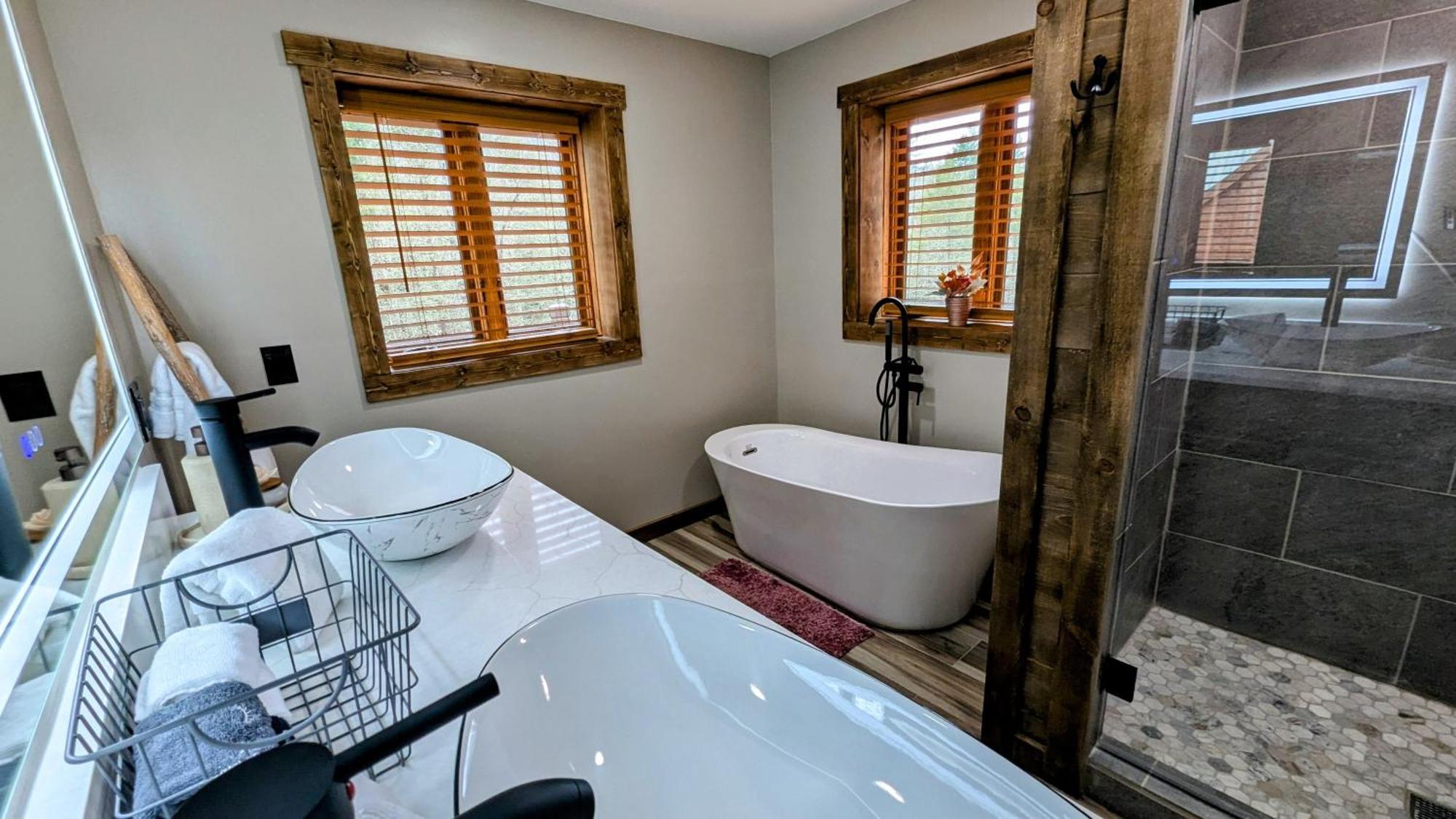 The Chariot - Creek Front With Hottub, Fire Pits, Billiards, Ev Charger - Sandalwood Stays Блу-Ридж Экстерьер фото